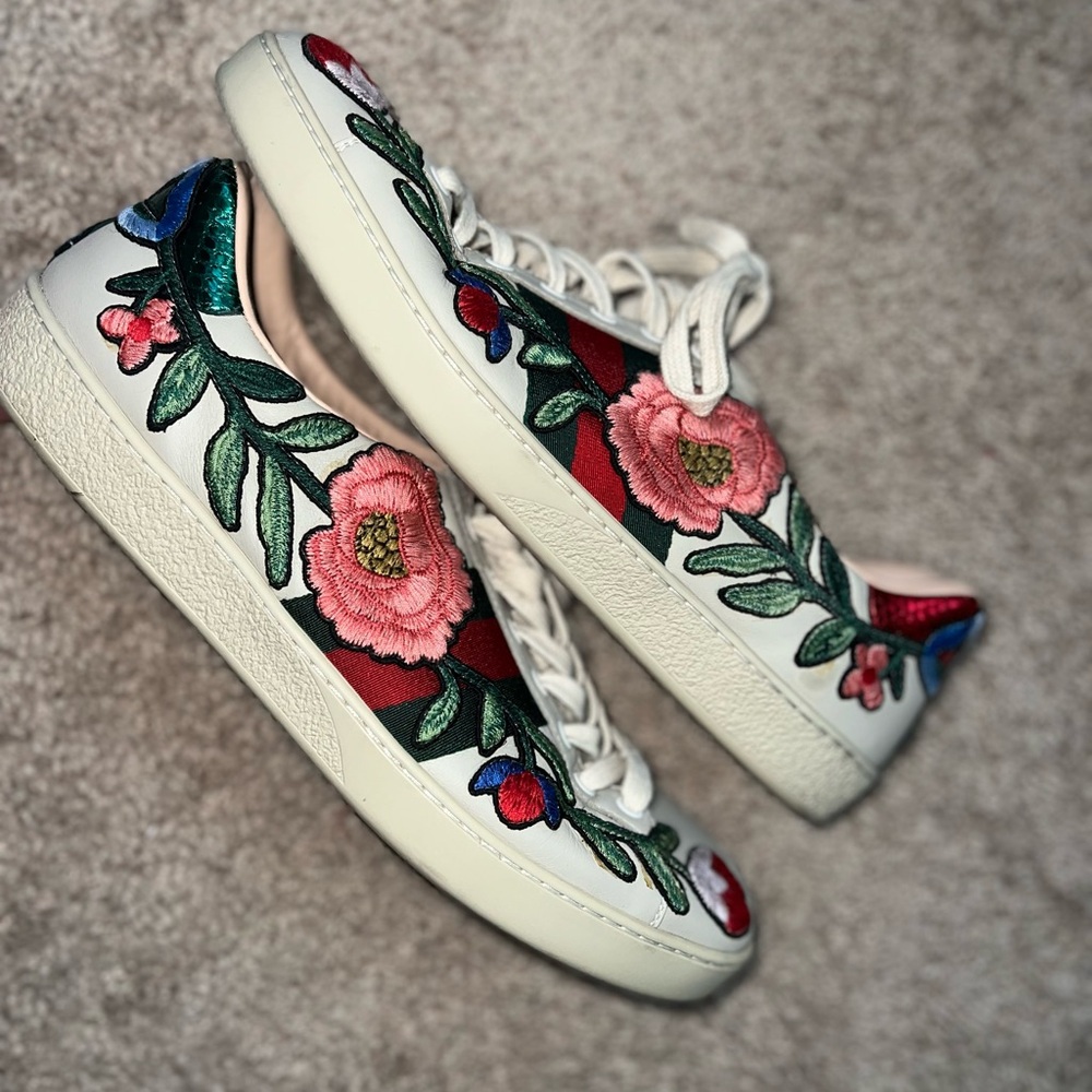 Gucci White and Red Floral Sneakers